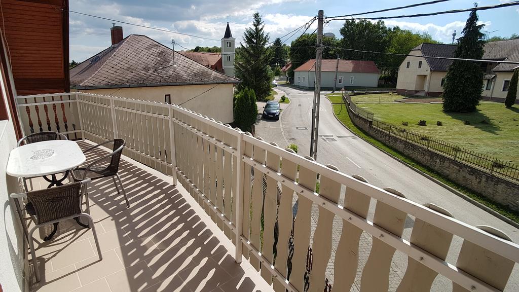 Villa Nora Хевіз Екстер'єр фото