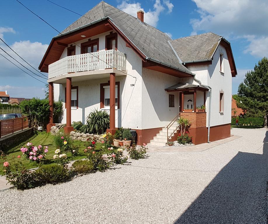 Villa Nora Хевіз Екстер'єр фото